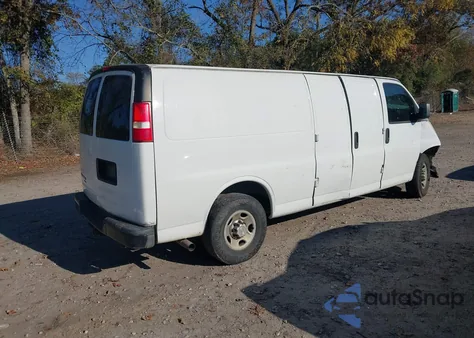 2014 Chevrolet Express 2500 Work Van z USA, uszkodzony, nr VIN 1GCWGGFA7E1112729